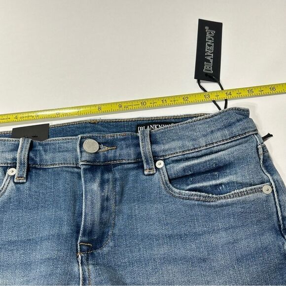 BLANK NYC Jean Shorts Medium Wash NWT Size 26 - Picture 9 of 9